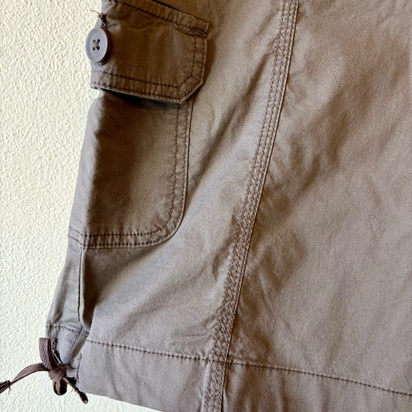 NWT‎ St. John’s Bay Bermuda cargo shorts in taupe shadow - Picture 4 of 7